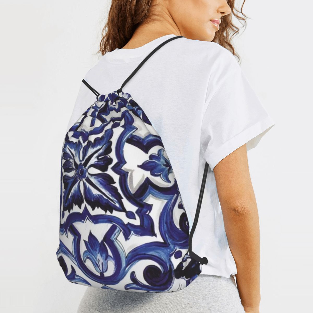 Blue Ornate Floral Mediterrane - Tile Bag Drawstring บทวิจารณ์และราคา